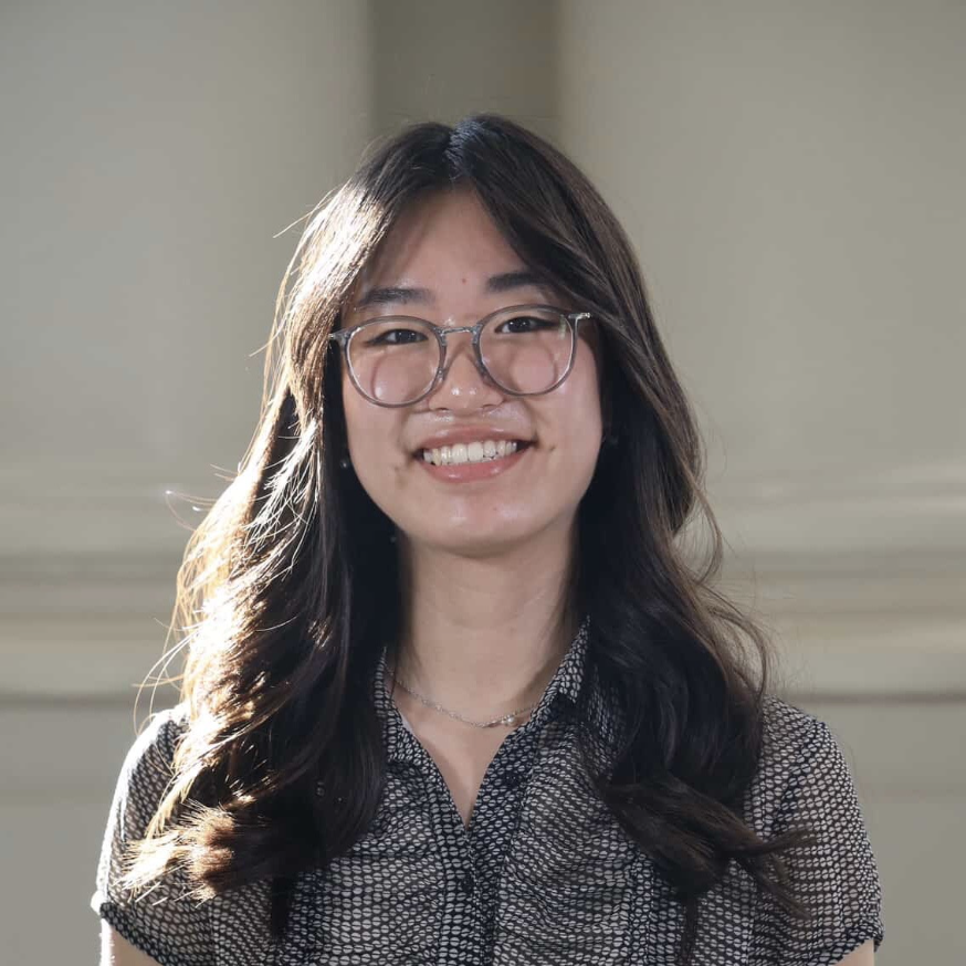 Sophie Wang headshot